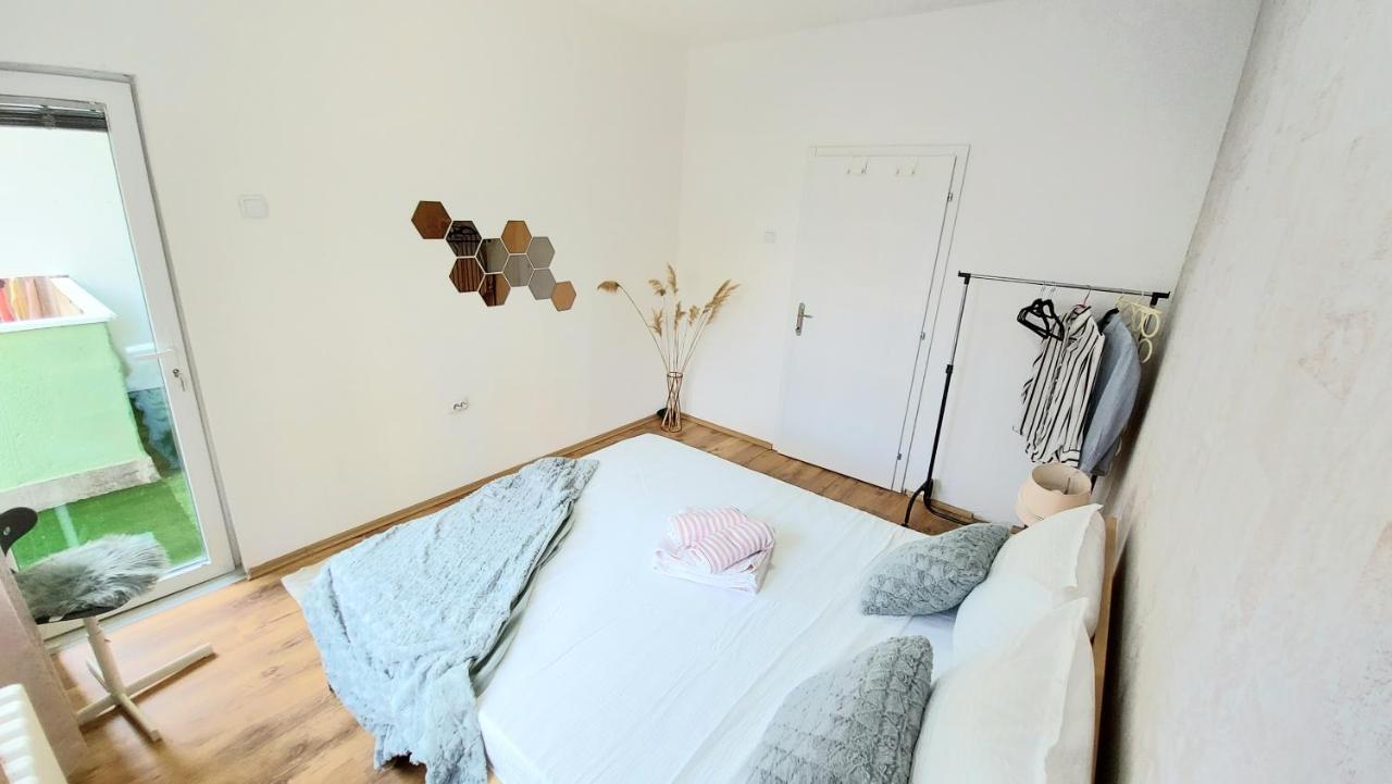 Inner City Two Bedroom Apartment Скопье Экстерьер фото